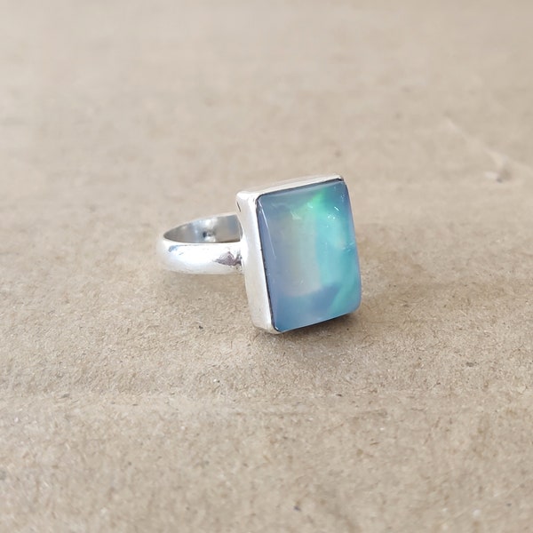Wunderbarer Ring quadratische Form Erstaunlicher Aurora Opal Edelsteinring in 925 Sterling Silber -