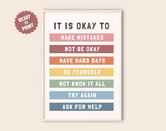 Op de afbeelding: Printbare wandkunst met de tekst "Het is oké om" en een lijst met positieve affirmaties in kleurrijke strepen: fouten te maken, niet oké te zijn, moeilijke dagen te hebben, jezelf te zijn, niet alles te weten, het opnieuw te proberen, hulp te vragen.