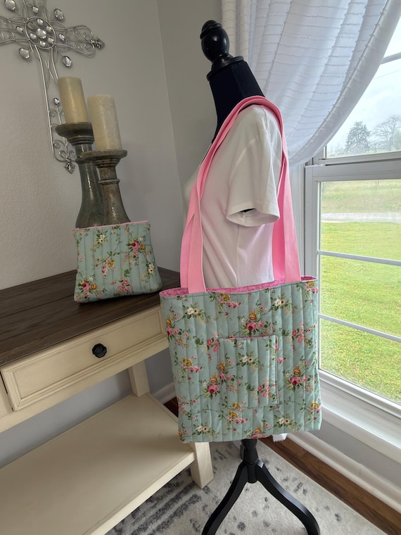 Handmade Quilted Tote Bag and Makeup/accessory Pouch Set –  Floral Print