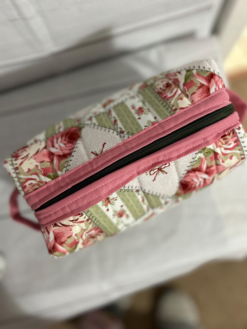 Patch Work Accessory Handmade Patchwork Tote Bag and Holland Accessory Pouch Set – Floral ...
