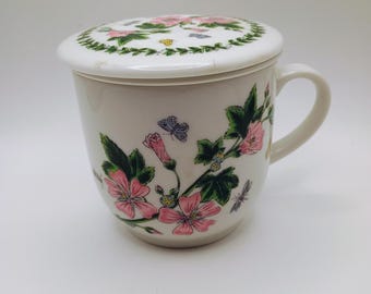 Windward Tea Company Floral Lidded Teacup with Strainer