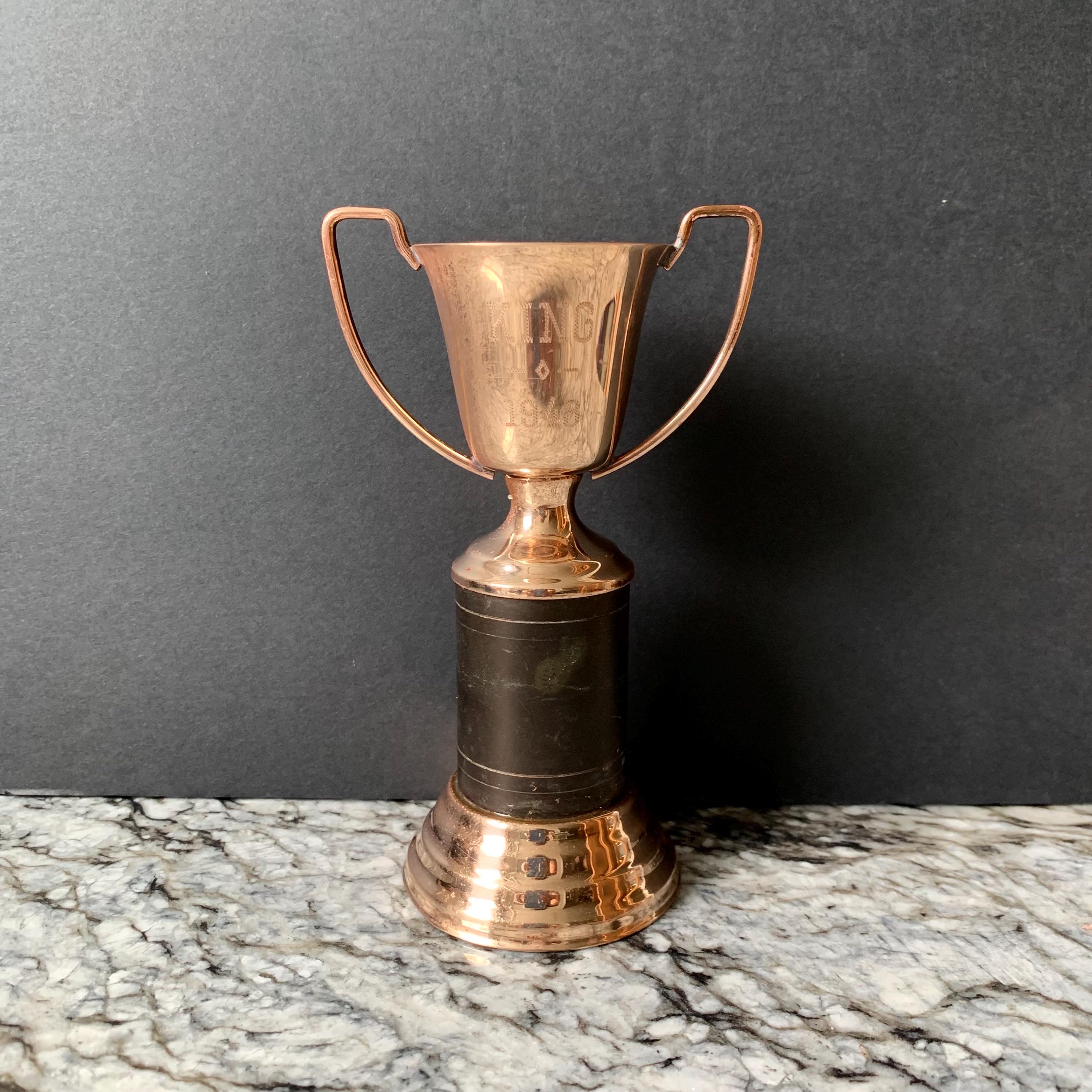 希少！ 40's アメリカアンティーク 1945年トロフィー USAヴィンテージ