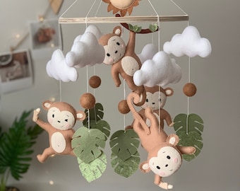 Safari baby mobile, baby mobile with monkeys, neutral baby mobile, nursery decor safari, baby crib mobile jungle theme, felt safari animals