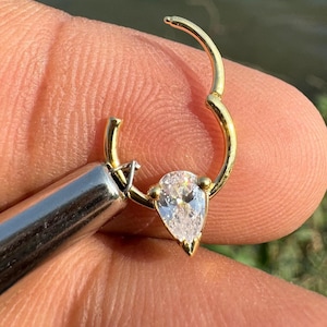 Single Pear Diamond 14K Solid Gold Piercing Lab Diamond Nose Clicker Pear Diamond Septum For Women Diamond Helix CVD Diamond Septum Ring
