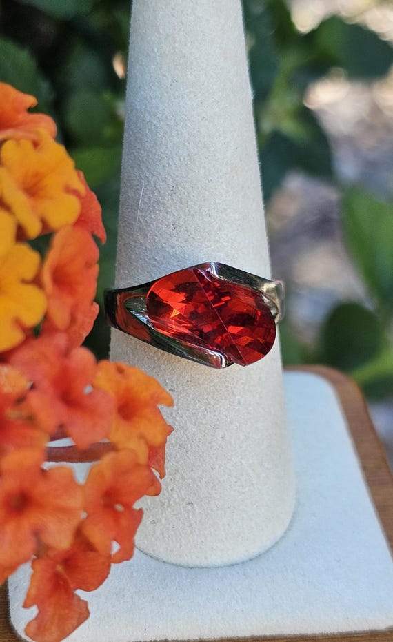 Unique Red Stone Ring, Size 8 - image 9