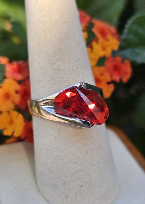 Unique Red Stone Ring, Size 8 - image 14