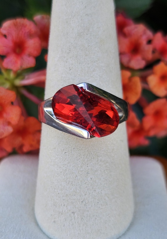 Unique Red Stone Ring, Size 8 - image 2