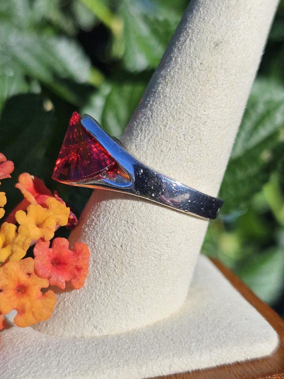 Unique Red Stone Ring, Size 8 - image 10