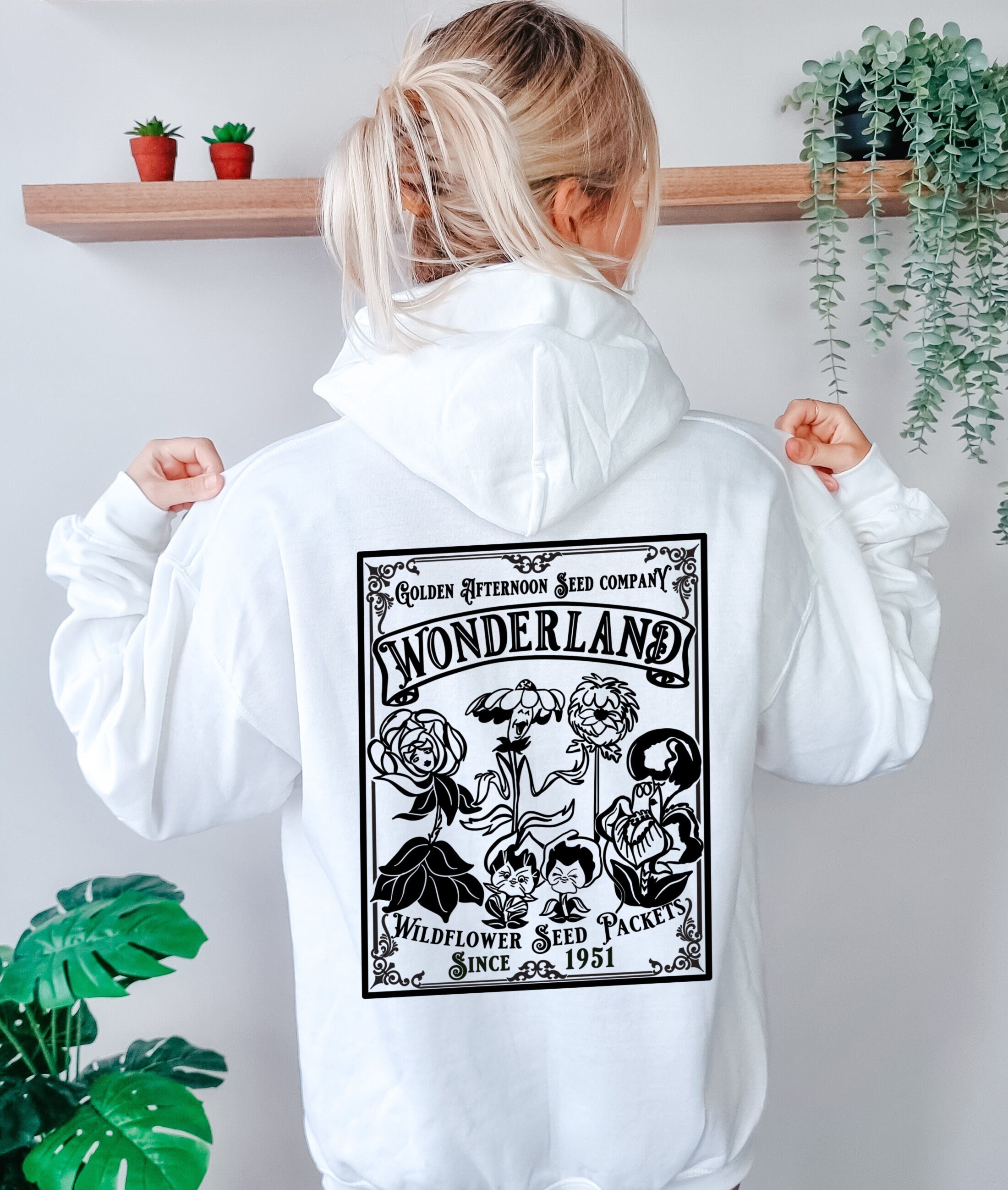 [ NERDY ]★DISNEY X NERDY BOUCLE PULLOVER HOODIE (ALICE) Step into Wonderland with the New Alice in Wonderland Hoodie