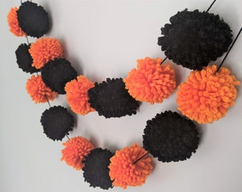 Halloween Pom Pom Garland | Black and Orange Mantle Banner | Kids Halloween Decor | Spooky Wall Decor