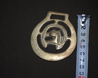 Ciondolo a cavallo raro originale in ottone - Medaglioni di finimenti per cavalli in ottone vintage e antichi.