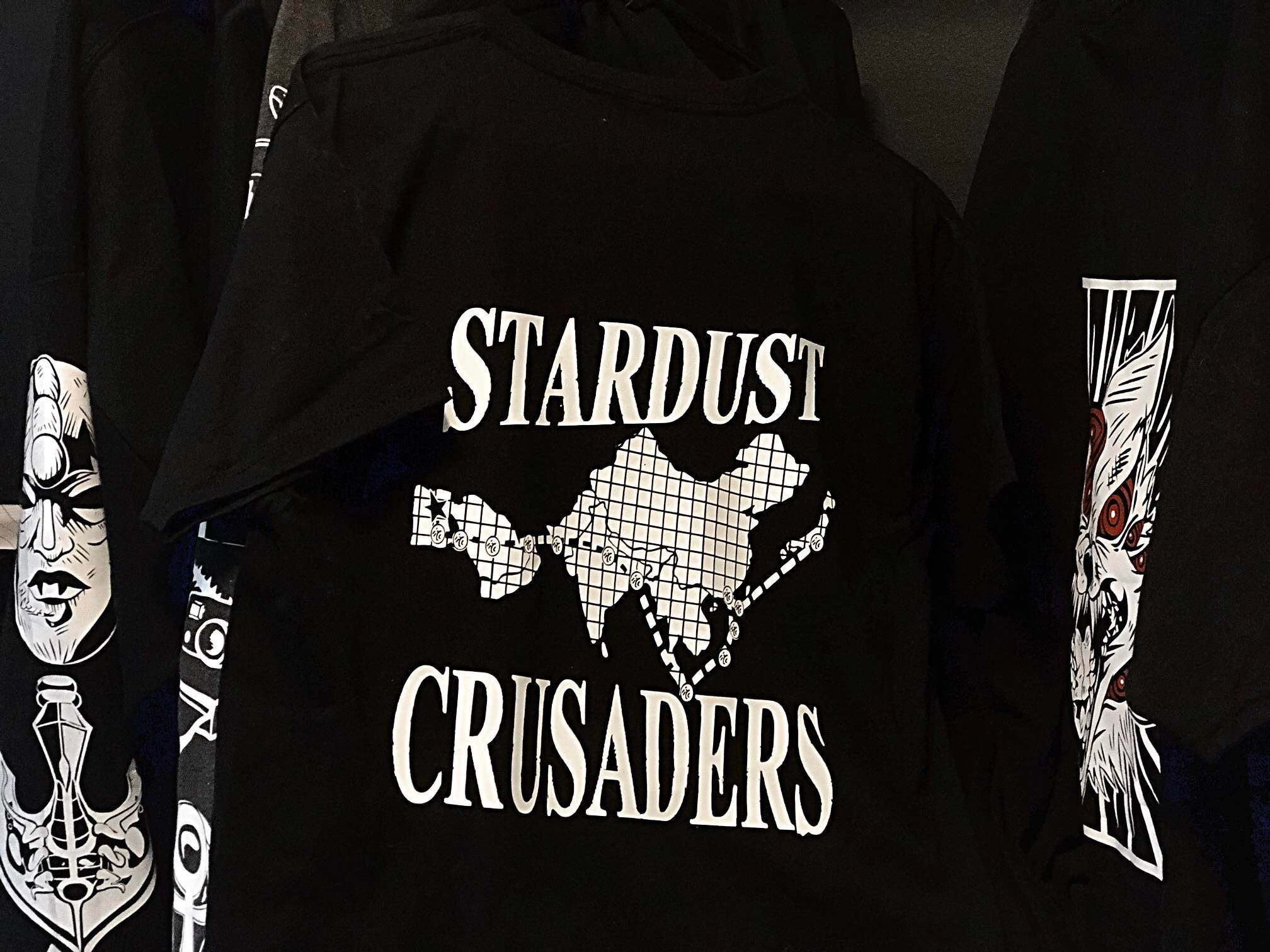  JoJo's Bizarre Adventure Stardust Crusaders Star Platinum Long  Sleeve T-Shirt : Clothing, Shoes & Jewelry