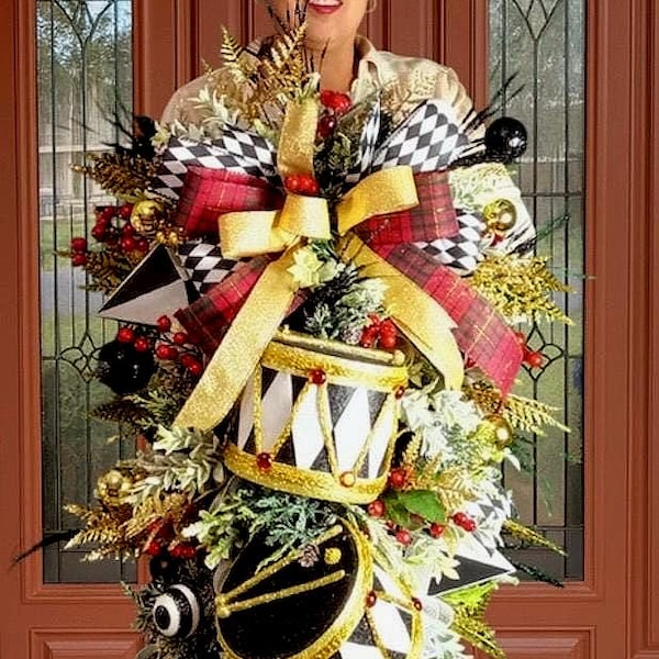 Luxury Black & White Drum Christmas Swag Elegant Holiday Door Swag  nutcracker lovers elegant reef  Nutcracker Christmas Decor