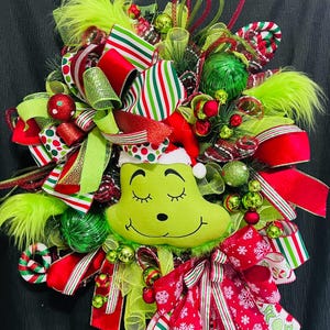 Grinch wreath for front door Grinch Street wreath for Christmas, Whoville wreath Grinch decor for Christmas Dr.seuss Christmas decor