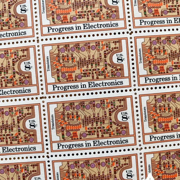 Progress in Electronics: Transistors | 1973 | Vintage US Postage Stamps | Face Value 8 Cents | Scott 1501 | Radio, Circuits, Semiconductor