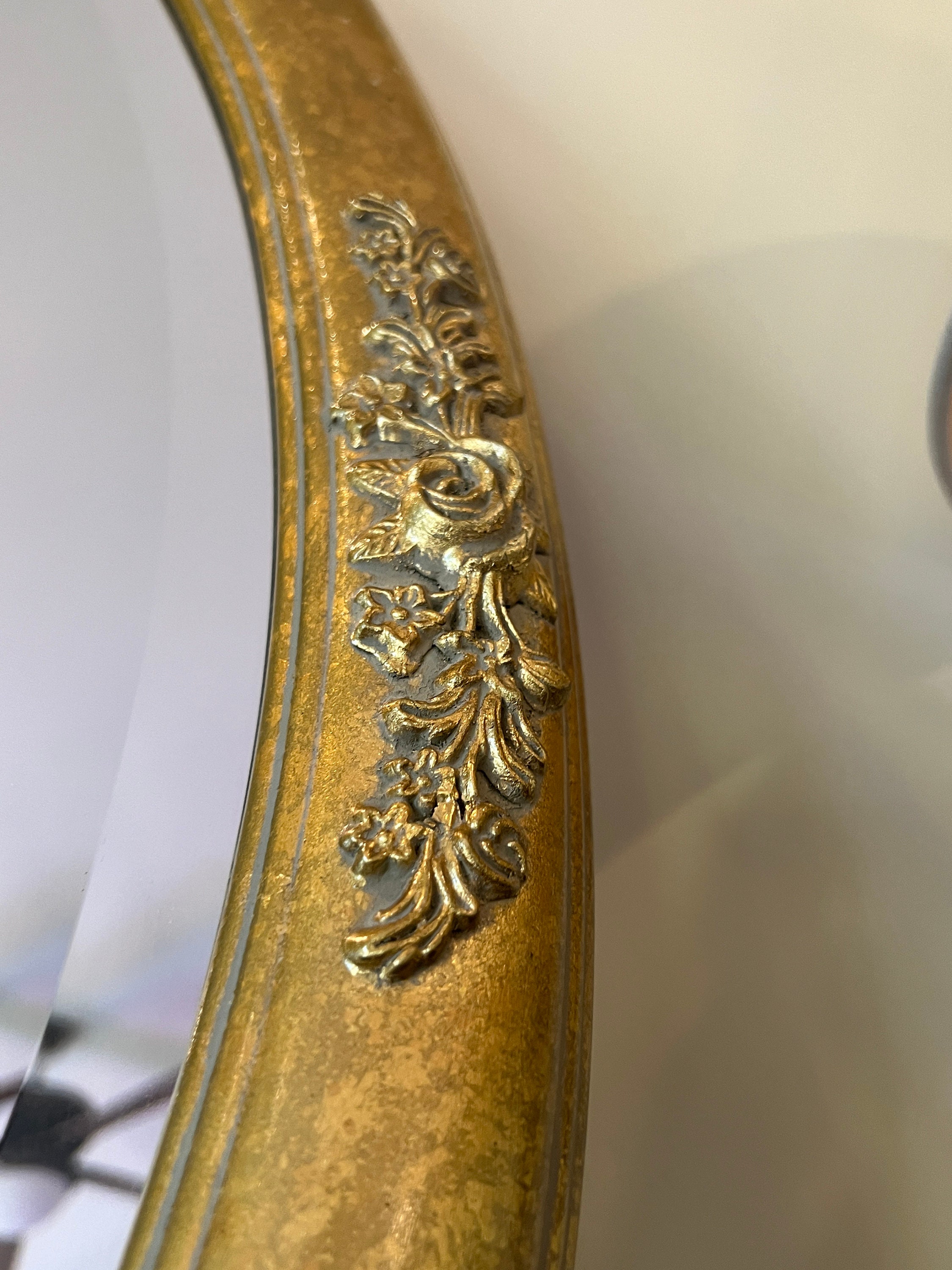 Gold Giltwood Oval Wall Mirror With Carved Roses 26x32 Etsy