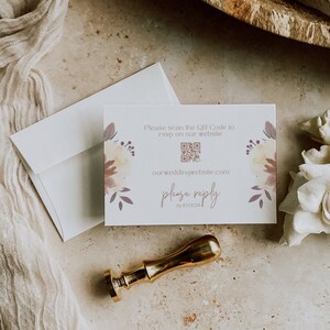 Boho RSVP Card with QR Code, Floral Wedding Reply Card, Modern Wedding Reply Card, Canva Template, RSVP Onlilne- LDC008