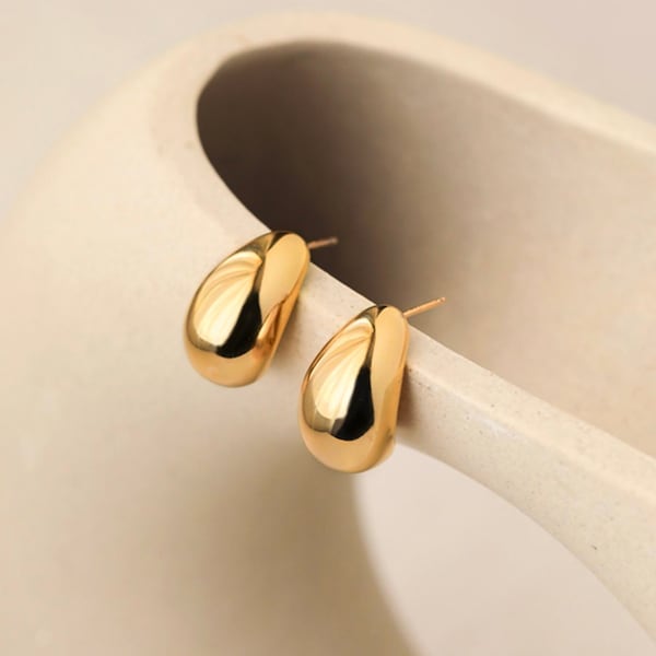 18K Gold Teardrop earrings , Raindrop Earrings, Gold Bean Stud Earrings, Statement Bean Earrings, Delicate everyday stud earrings