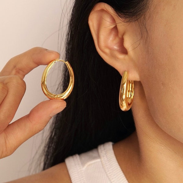 Chunky Gold Oval Hoop Earrings, 18k Gold  Large Hoop Earrings, Oval Hoops, Small Gold Statement Hoop Earrings, Minimalist Bold Chic Hoops