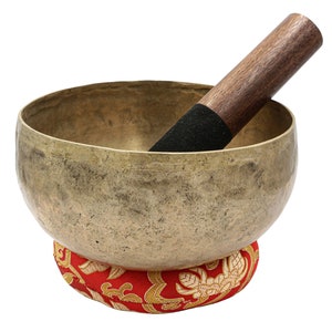 Rare, +80 Years, Buddhist  Real Antique Hand Beaten  Kopre  Singing Bowl, Beautiful sound quality