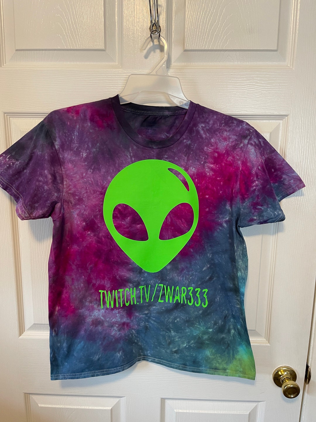rue tie dye alien shirt