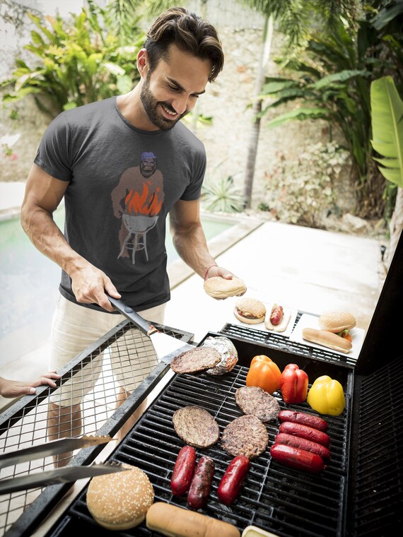 Bigfoot Grilling Shirt, Cool Sasquatch, Cryptid Lover Gifts, Funny Bbq Smoker T-shirt, Sasquatch Barbecue, Bigfoot Gift Idea, Tailgate Shirt