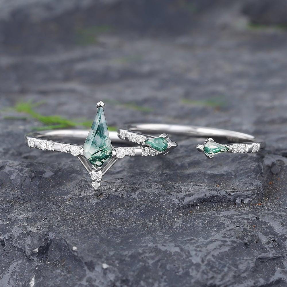 Kite cut green moss agate ring set rose gold art deco unique engagement ring set women dainty diamond ring Personalized anniversary gift