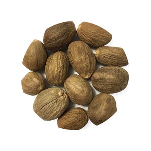 Organic Whole Nutmeg