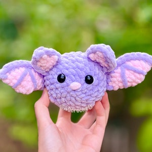 bat crochet pattern, amigurumi bat crochet pattern, no sew bat, no sew bat crochet pattern, halloween crochet pattern, no sew halloween pattern, cute halloween pattern, chonky bat crochet pattern