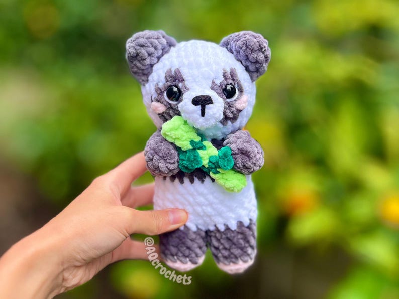 bear crochet pattern, amigurumi bear, panda crochet pattern, amigurumi panda, polar bear crochet pattern, amigurumi panda bear, low sew crochet pattern, bears holding things crochet pattern, crochet bear holding bee, crochet panda holding bamboo, crochet polar bear holding ice cream, cute bear pattern