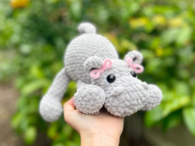 hippo crochet pattern, amigurumi hippo pattern, cute hippo pattern, crochet hippo pattern, low sew crochet pattern, low sew hippo, market makes, cute animal crochet pattern, animal amigurumi, summer crochet pattern, aqcrochets