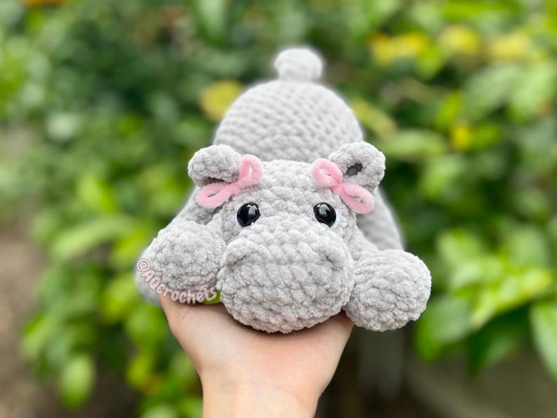 hippo crochet pattern, amigurumi hippo pattern, cute hippo pattern, crochet hippo pattern, low sew crochet pattern, low sew hippo, market makes, cute animal crochet pattern, animal amigurumi, summer crochet pattern, aqcrochets