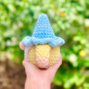 no sew crochet pattern, no sew gnome crochet pattern, amigurumi gnome pattern, gnome crochet pattern, cute gnome pattern, summer crochet pattern, spring crochet pattern, gnome plushi