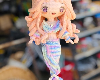 かぎ針編みのマーメイドドールクロスボディバッグ：あみぐるみプリンセス財布