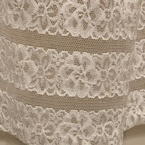 Underkjol, Lättviktsunderkjol, Vitt 95% bomull och elastan, Mjukt material, Halvkjol, Stretchig spetskant,