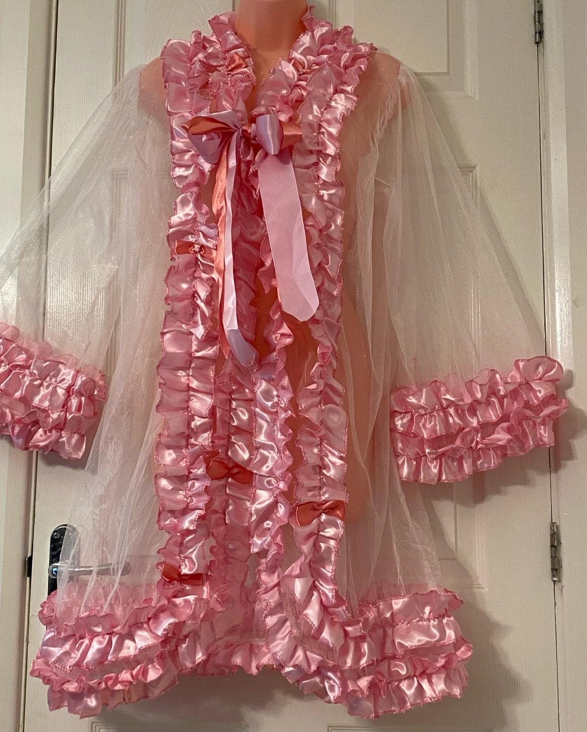 Mutandine ABDL Sissy In Raso Rosa E Pizzo Bianco, Con Fiocchi, Taglia S/M, Unisex, Prodotto UK