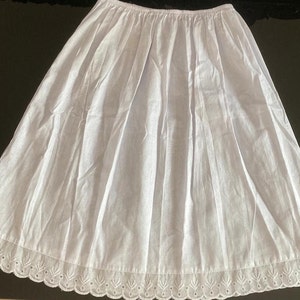 White Half Slip Anti Statics Petticoat 100%Cotton Handmade Underskirt Lightweight 40 in stock image 1