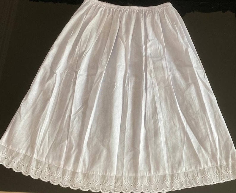 White Half Slip Anti Statics Petticoat 100%Cotton Handmade Underskirt Lightweight 40 in stock image 1