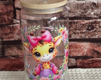 Drinking cup with wooden lid and straw in various giraffe designs