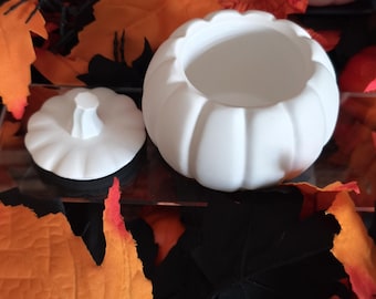 handmade pumpkin with lid, candle holder, autumn decoration, pumpkin
