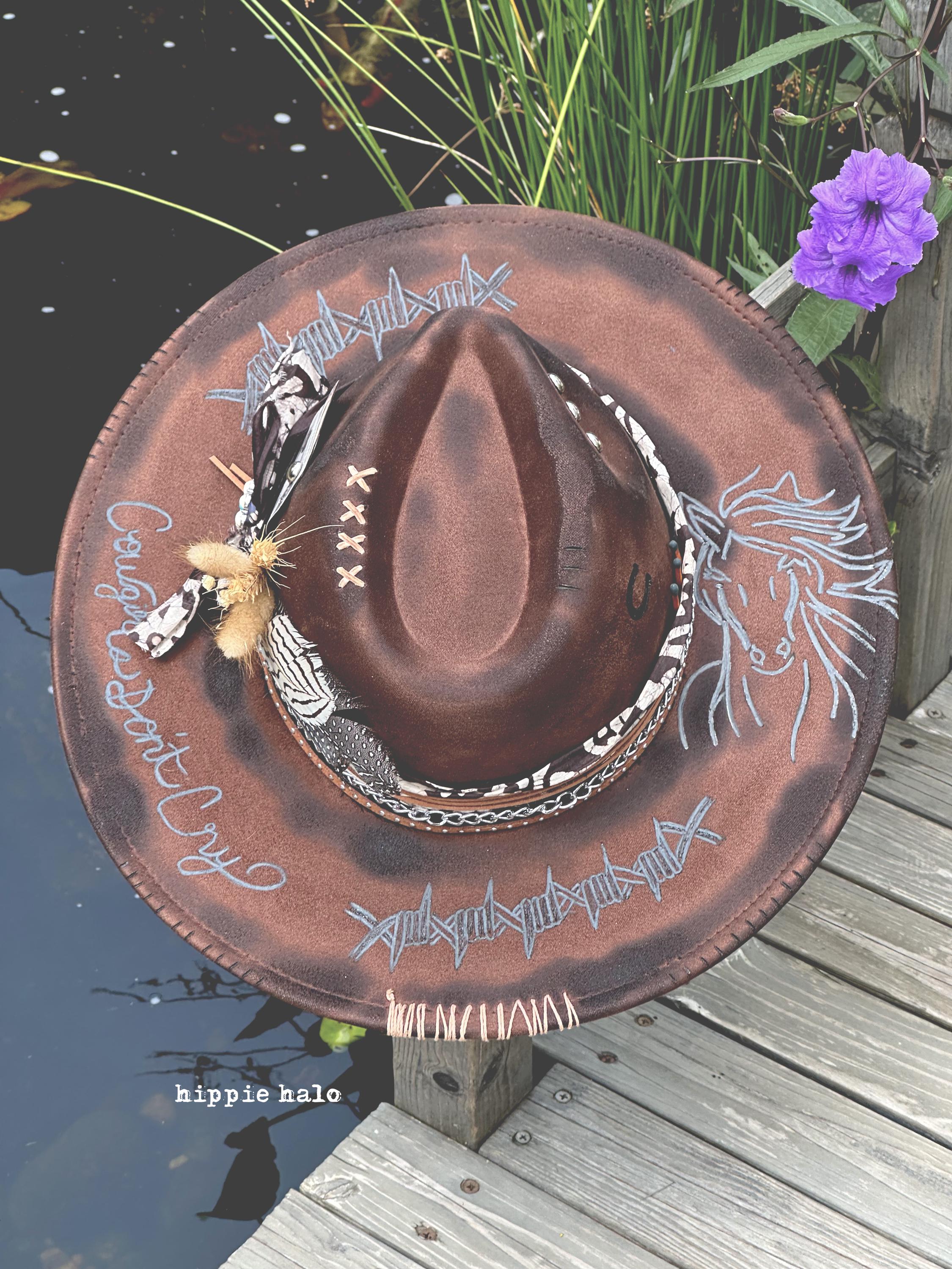 Cowgirls Don display picture 1
