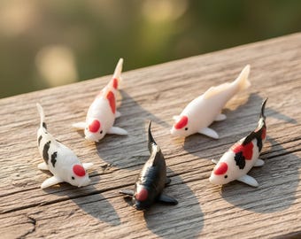 Tancho Koi Resin Figurine – Hand-Painted Mini Sculpture, 2–15 cm Options for Aquarium Decor