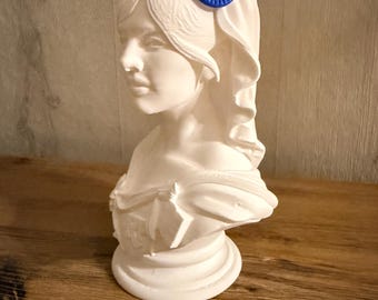 Marianne – Hommage à Brigitte Bardot – Buste décoratif (20 cm)