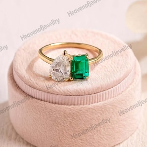 Green Emerald And Pear Cut Moissanite Engagement Ring, Double Stone Moissanite Wedding Ring, 14k Gold Toi Et Moi Anniversary Ring For Women