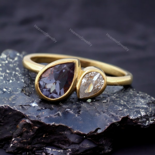 Alexandrite & Moissanite Toi Et Moi Ring Double Stone Wedding Ring Color Changing Gemstone Ring Bezel Set Promise Ring Gift For Girlfriend