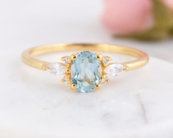 Himmelblau Aquamarin und Moissanit Ring 14K Gelbgold Oval Blauer Edelstein Verlobungsring Vintage Inspiriert Marquise Seitenstein Ring Geschenk