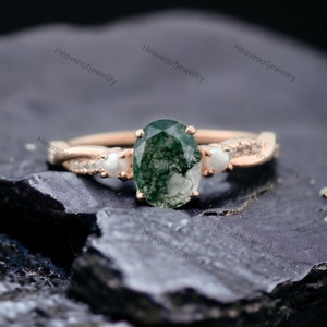 Nature Inspired 0.50 Carat Natural Green Moss Agate Solitaire