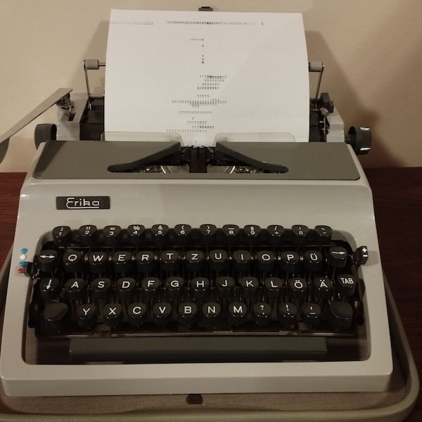 typewriter erika mod 42 ,vintage, old, typewriter erika, office, home decor, writer's gift, writing, erika 42, for gift, for work