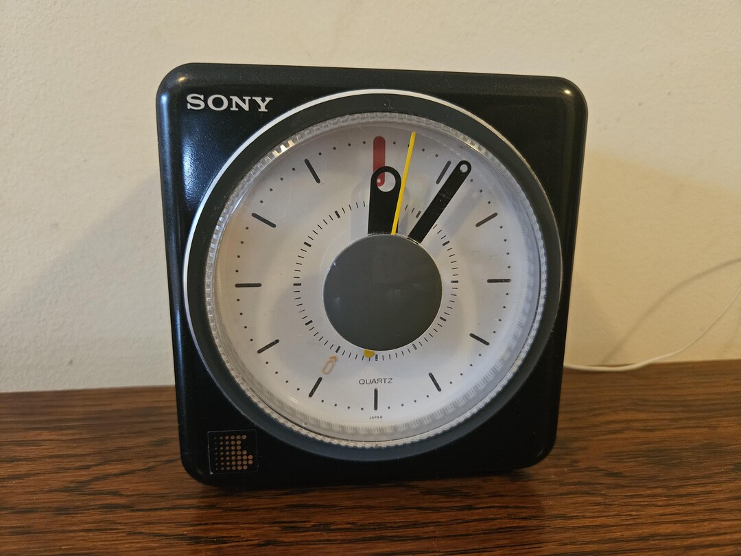 Radio-Réveil Sony ICF-A15L à Restaurer / Pour Pièces - Ne Fonctionne Pas