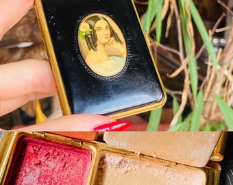 Lovely unique tiny mondaine art deco Vintage powder compact powder rouge vanity antique and original makeup Gatsby 30s Victorian lady